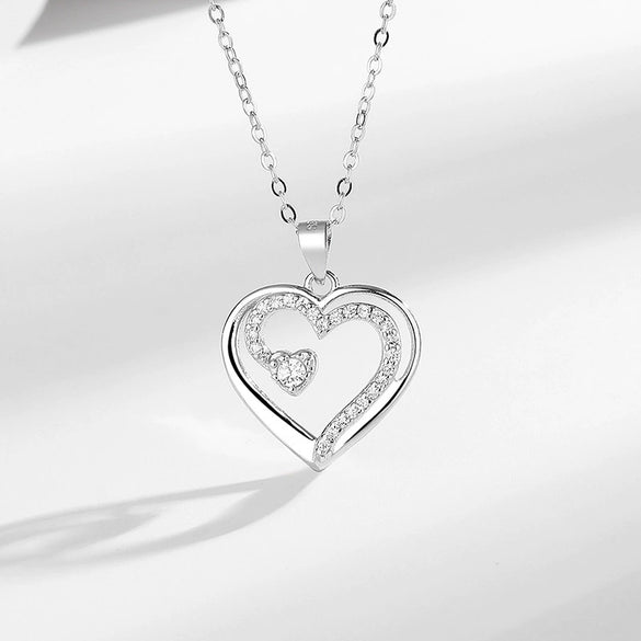 Wholesale Silver Heartshaped Pendant Necklace For Female