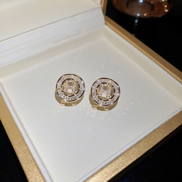 Wholesale Silver Needle Earrings With Real Gold Electroplated Metal Letter Pattern Light Luxury Style