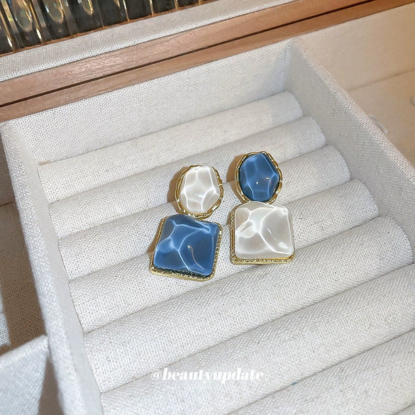 Wholesale Silver Needle Sparkling Irregular Square Oval Alloy Earrings With Resin Inlay For Women