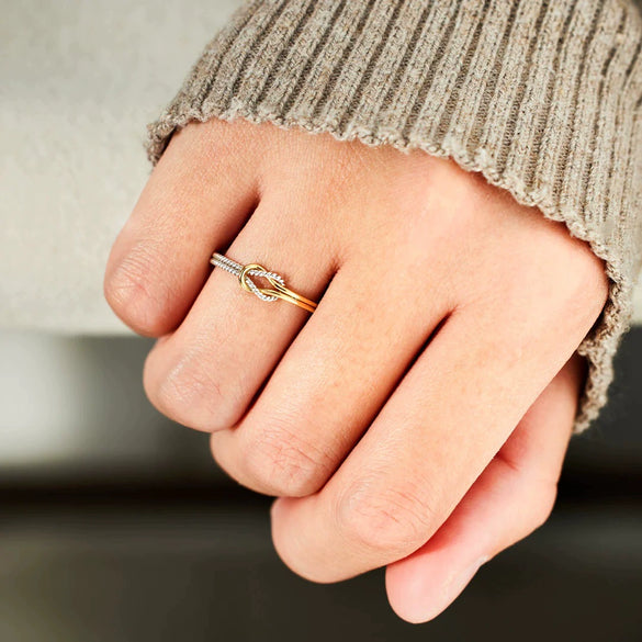 Wholesale Silver Ring With Square Knot Geometric Design And Electroplating For Women
