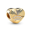 Wholesale Silverplated Metal Pendant Beads With Golden Bees And Totem Pattern Electroplated Diy Pendant Accessories