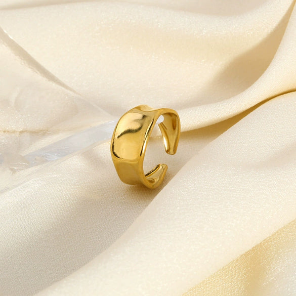 Wholesale Simple Adjustable Open Stainless Steel Ring For Women 18K Gold Plated With Vacuum Real Gold Electroplating In Pvd Furnace