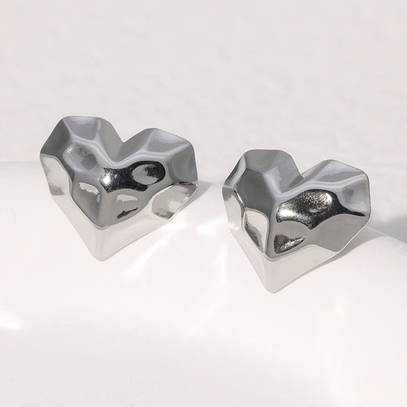 Wholesale Simple Cold Style Heartshaped Stainless Steel Electroplated Earrings For Women