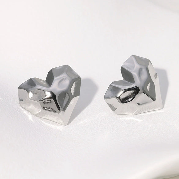 Wholesale Simple Cold Style Heartshaped Stainless Steel Electroplated Earrings For Women