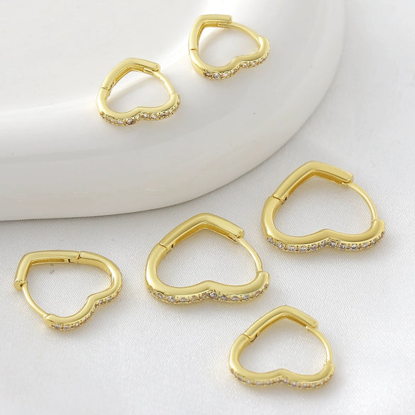 Wholesale Simple Copper Electroplated Heartshaped Diamondstudded Ear Clips Earrings For Women