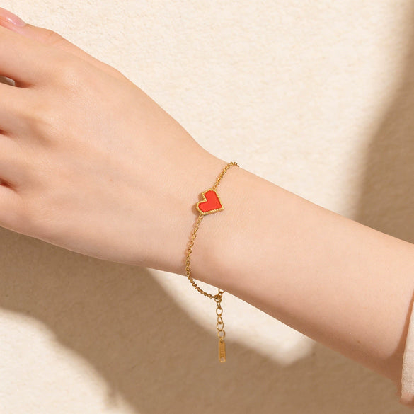 Wholesale Simple Electroplated Titanium Steel Heartshaped Bracelet For Women