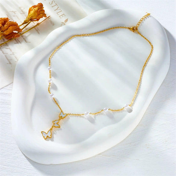 Wholesale Simple Elegant Retro Titanium Steel Necklace With Pearl Butterfly Pendant Tassel Design Geometric Pattern Electroplating