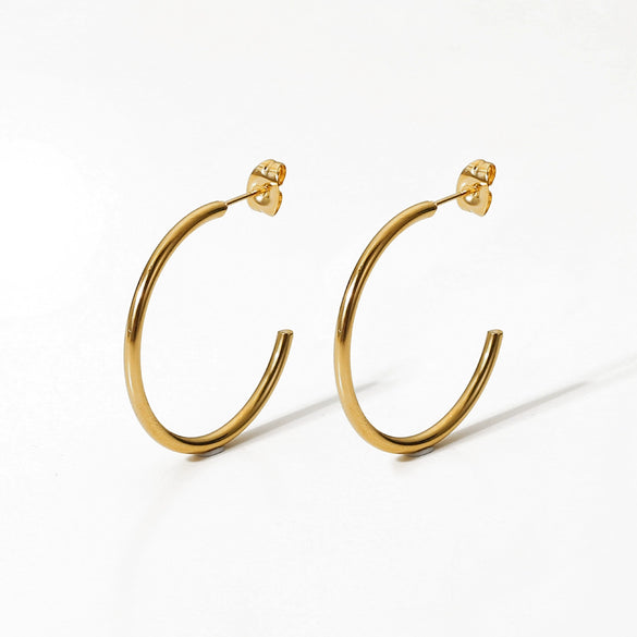 Wholesale Simple Fashion Earrings In Geometric Style Made Of 18K Gold Plated Stainless Steel For Women With Electroplating Treatment