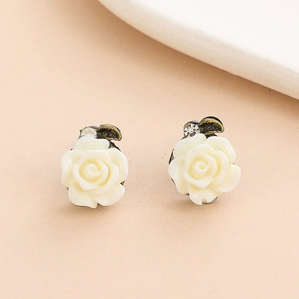 Wholesale Simple Fashion Rose Flower Earrings For Women Zinc Alloy Set With Diamonds