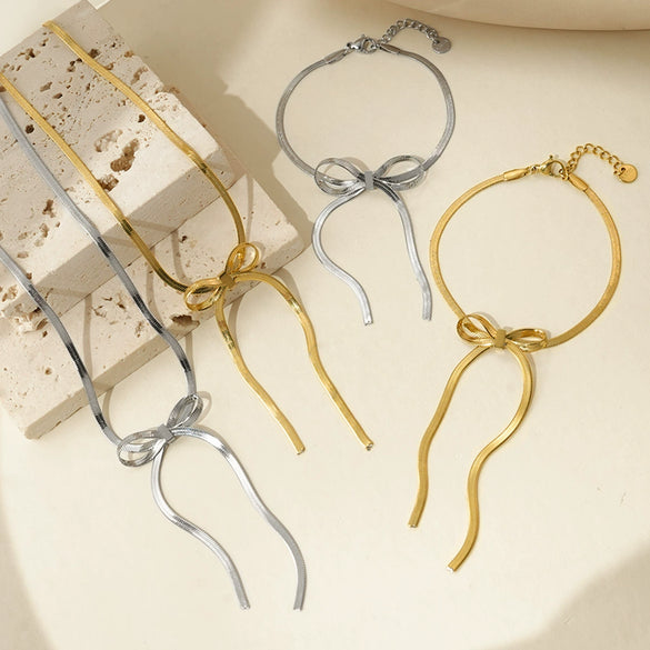 Wholesale Simple Geometric Bow Design Electroplated Titanium Steel Snake Bone Chain Bracelet For Women