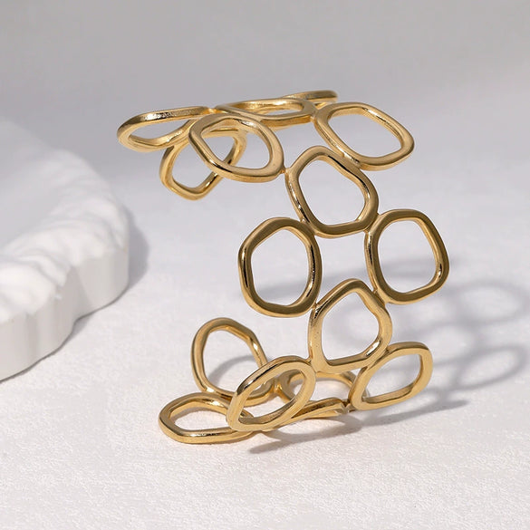 Wholesale Simple Geometric Electroplated Stainless Steel Hollow Circle Wide Bracelet For Women
