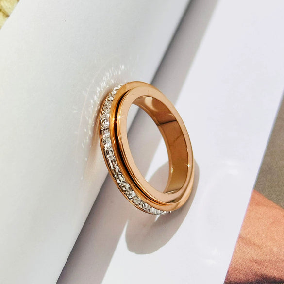 Wholesale Simple Geometric Electroplated Titanium Steel Couple Ring Jewelry For Men And Women