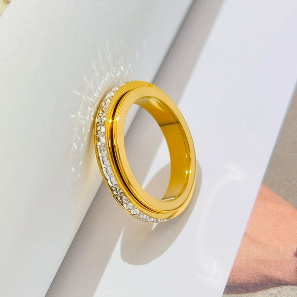 Wholesale Simple Geometric Electroplated Titanium Steel Couple Ring Jewelry For Men And Women