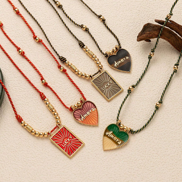 Wholesale Simple Geometric Heart Shaped Copper Goldplated Tarot Card Pendant Necklace For Unisex