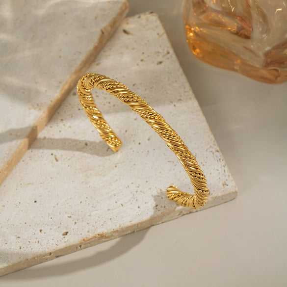 Wholesale Simple Geometric Plain Hoop Bracelet For Women Stainless Steel Electroplated Light Luxury Highend Accessory Jewelry