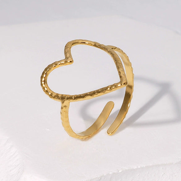 Wholesale Simple Hollow Heartd Open Female Titanium Steel Ring With Electroplating