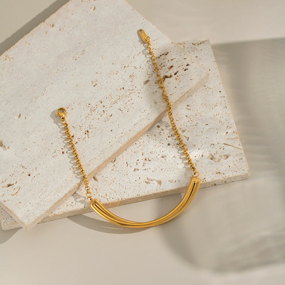 Wholesale Simple Light Luxury Geometric Titanium Steel Bracelet With Pvd Vacuum Real Gold Electroplating For Girls And Women