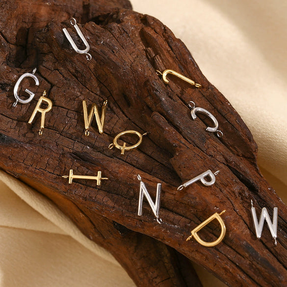 Wholesale Simple Niche Personality Jewelry Accessories Stainless Steel 18K Gold Plated Letter Pendant