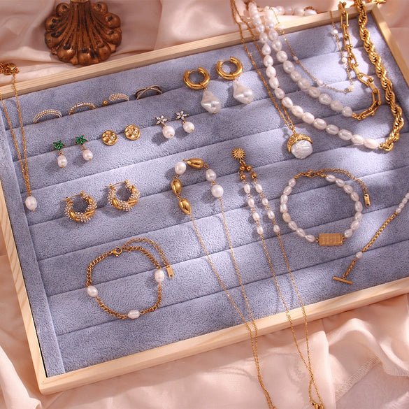Wholesale Simple Pearl Accessories Set For Women Titanium Steel Bracelet Necklace With Geometric Pattern Electroplating Design