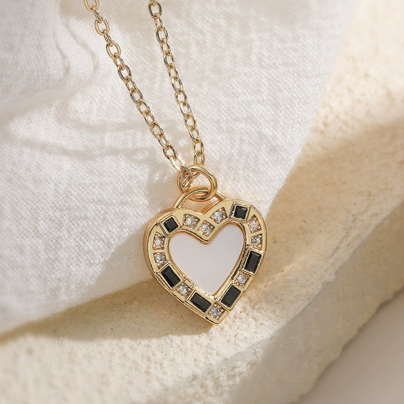 Wholesale Simple Retro Geometric Copper 18K Gold Plated Heart Pendant Necklace For Women