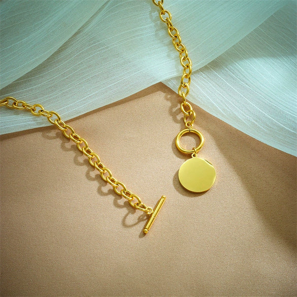 Wholesale Simple Retro Round Buckle Titanium Steel Chain Necklace With Geometric Pattern And Electroplating Treatment