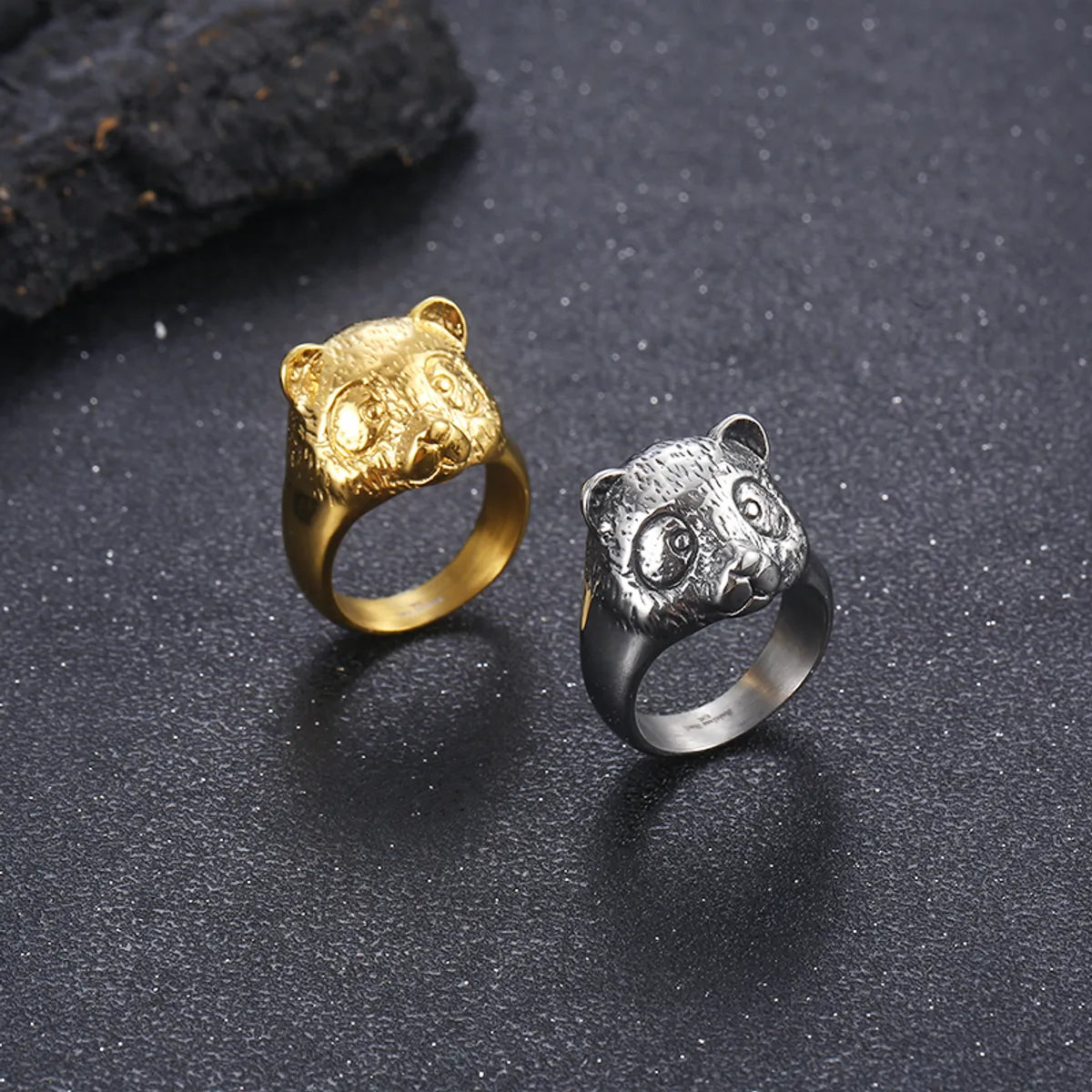 Simple Style Bear Solid Color Titanium Steel Polishing Rings