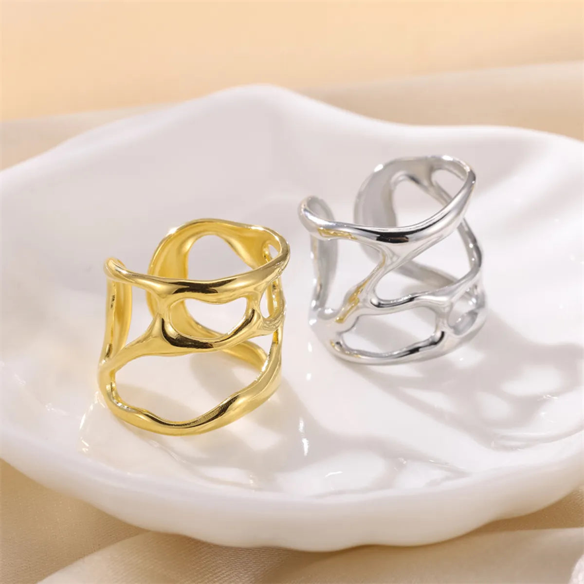 Wholesale Simple Style Classic Style Solid Color Stainless Steel Hollow Out Open Rings