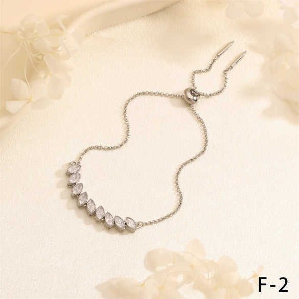 Wholesale Simple Style Commute Round Square Heart Shape Copper Plating Inlay 18K Gold Plated Zircon Bracelets