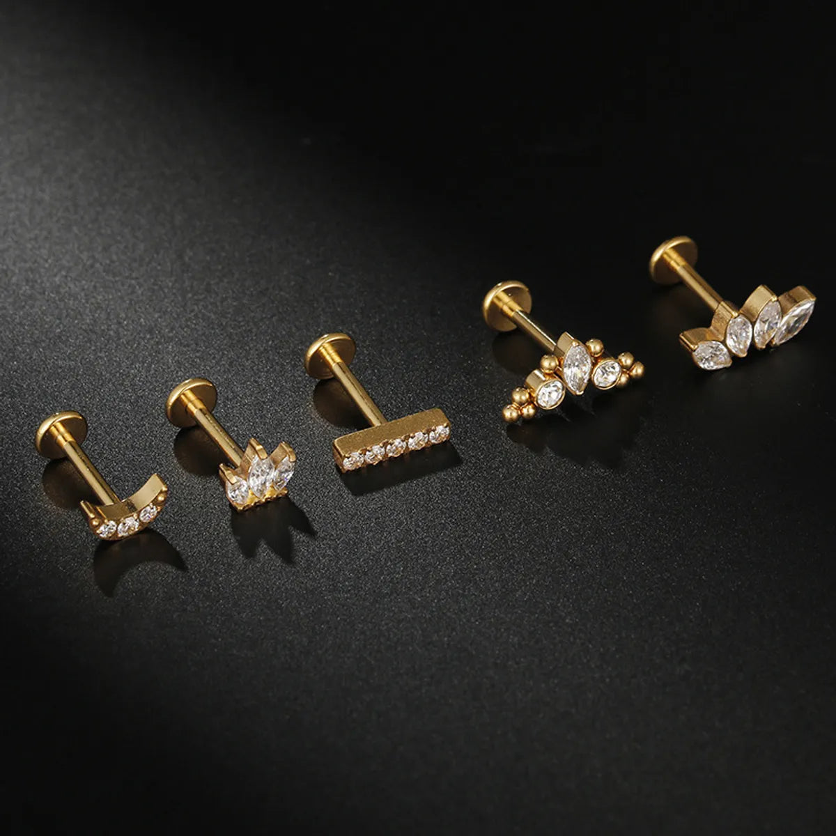 Wholesale Simple Style Crown Titanium Steel Lip Stud