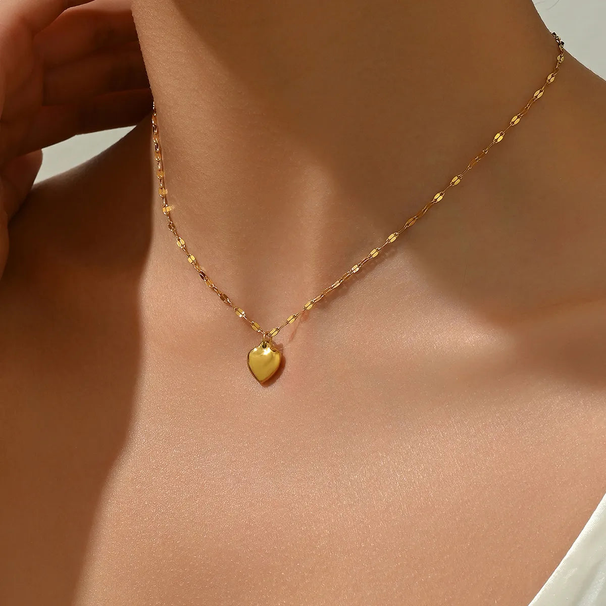 Wholesale Simple Style Heart Shape Stainless Steel 14k Gold Plated Necklace