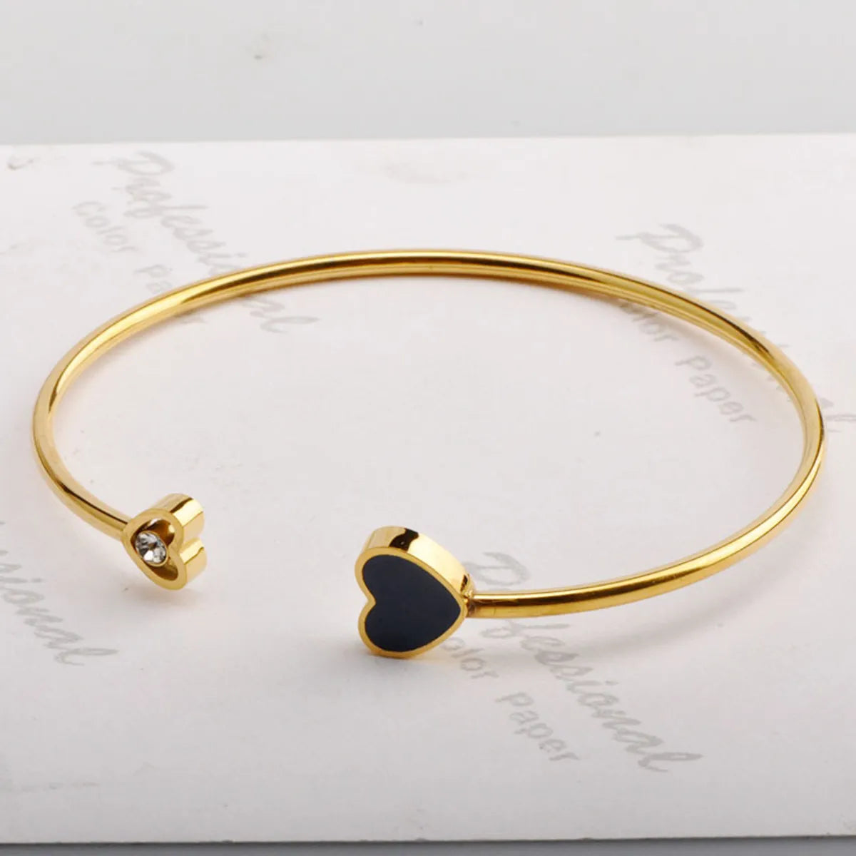 Wholesale Simple Style Heart Shape Titanium Steel Rhinestones Bangle