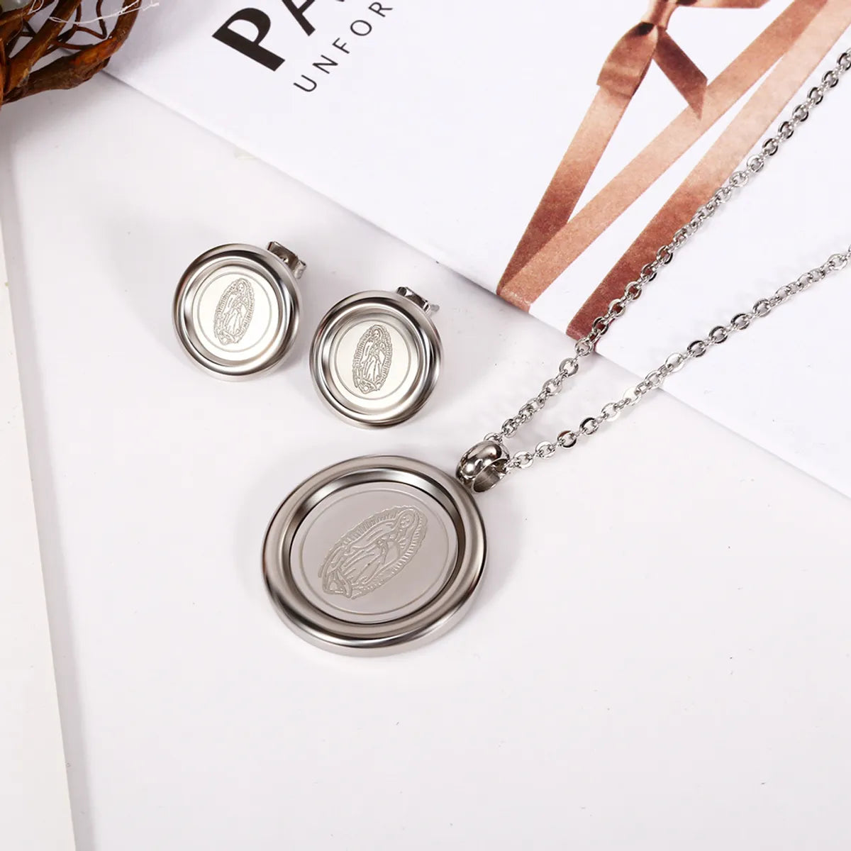 Wholesale Simple Style Human Round Titanium Steel Plating Earrings Necklace