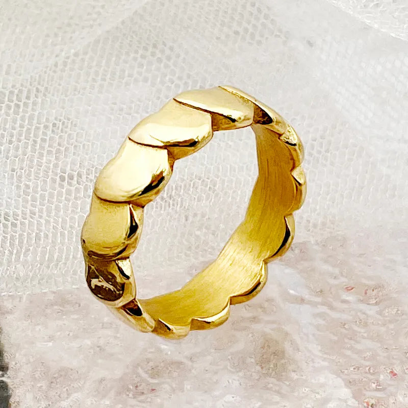 304 Stainless Steel Gold Plated Simple Style Roman Style Commute Polishing Plating Heart Shape Rings