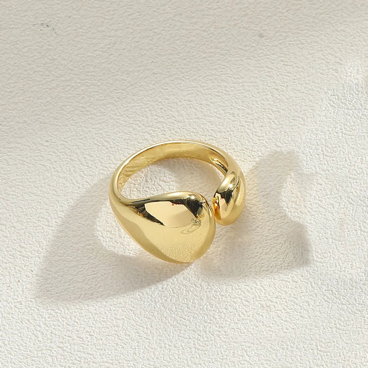 Wholesale Simple Style Round Heart Shape Copper 14K Gold Plated Open Rings