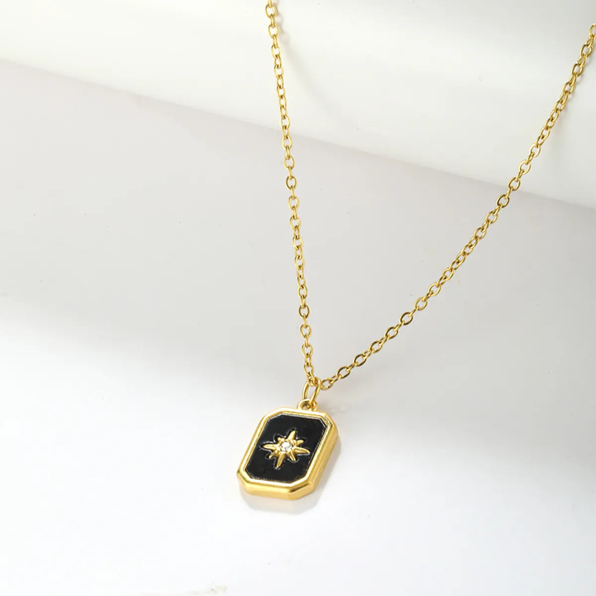 Wholesale Simple Style Shiny Sun Stainless Steel Plating Inlay 18k Gold Plated Zircon Pendant Necklace