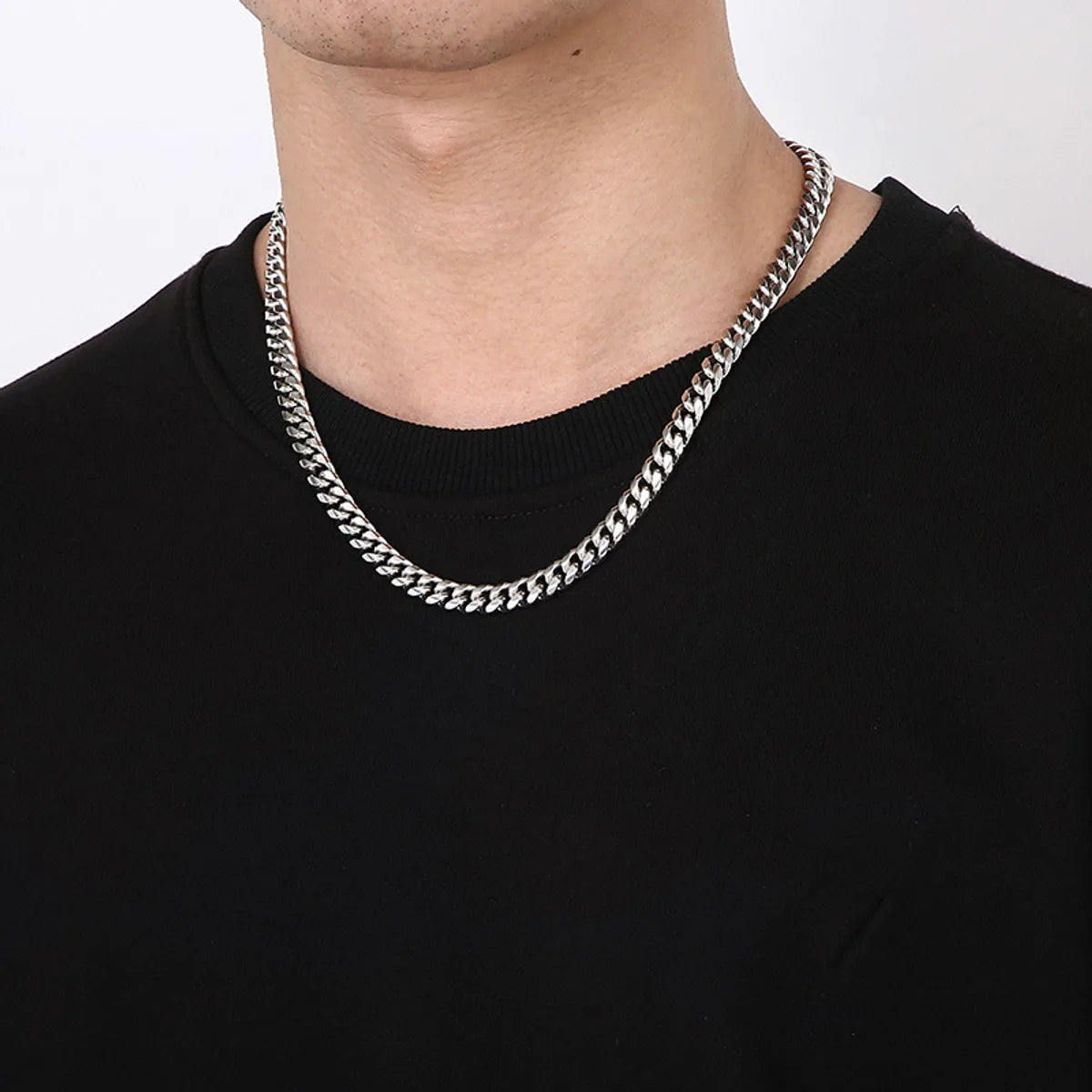 Wholesale Simple Style Solid Color Titanium Steel Chain Necklace