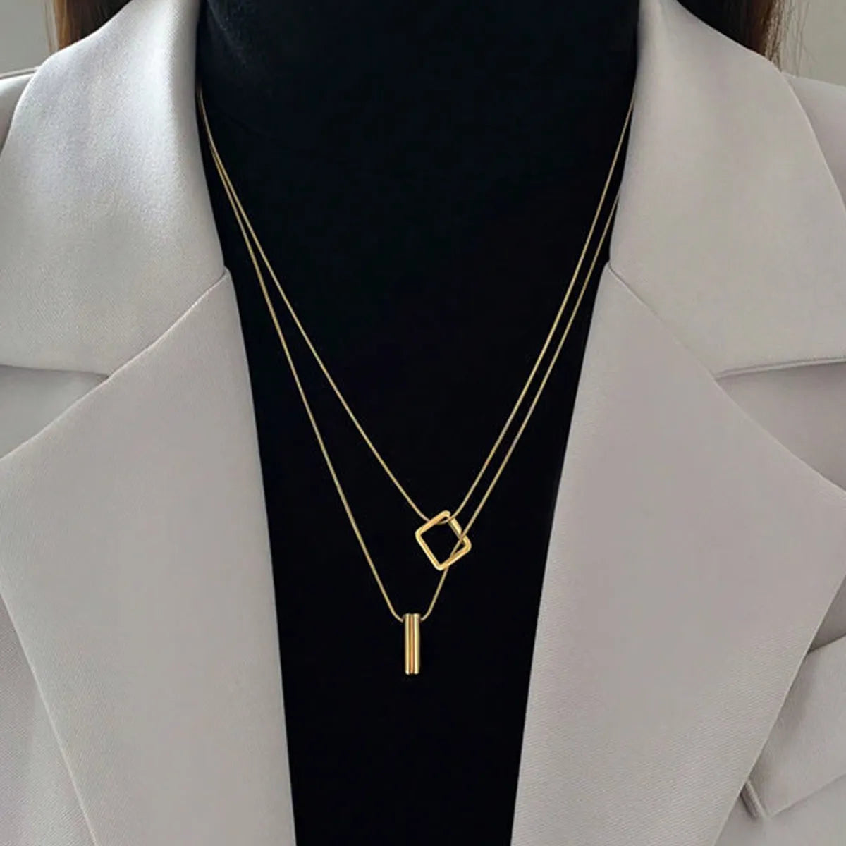 Simple Style Solid Color Alloy Wholesale Pendant Necklace