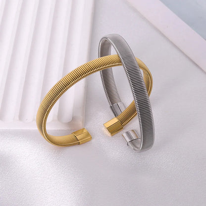 Wholesale Simple Style Solid Color Titanium Steel Plating Bangle