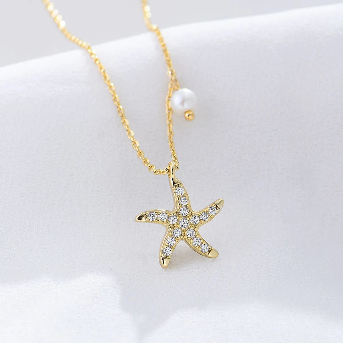 Wholesale Simple Style Starfish Sterling Silver Artificial Pearls Rhinestones Pendant Necklace