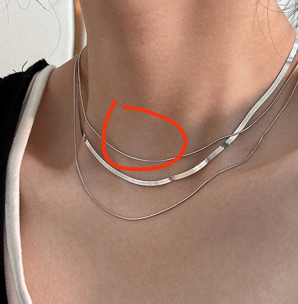 Wholesale Simple Ushaped Titanium Steel Necklace For Women Retro Light Luxury Stacked Collarbone Chain