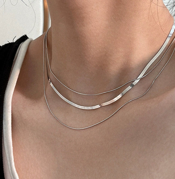 Wholesale Simple Ushaped Titanium Steel Necklace For Women Retro Light Luxury Stacked Collarbone Chain