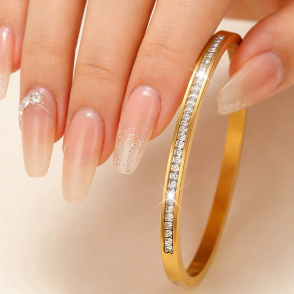 Wholesale Single Row Diamond Four Leaf Clover Nail Stainless Steel Titanium Steel 18K Gold Plated Bracelet