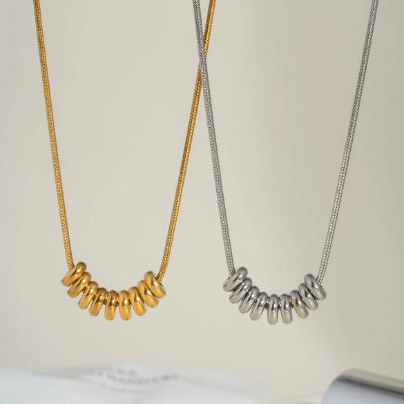 Wholesale Small Beaded Snake Chain Stainless Steel Necklace For Women With Geometric Design And Pvd Furnace Vacuum Real Gold Plating