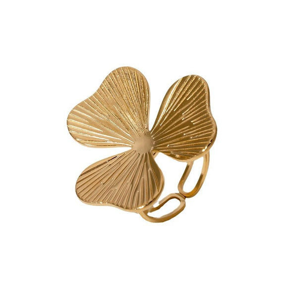 Wholesale Small Fresh Style Electroplated Stainless Steel Flower Pattern Ring For Women