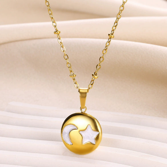 Wholesale Small Fresh White Sea Shell Star Moon Stainless Steel 18K Gold Plated Butterfly Pendant Necklace Unisex