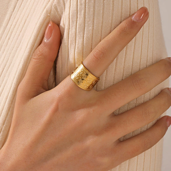 Wholesale Snake Ring Stainless Steel Animal Zodiac Style 18K Gold Plated For Women