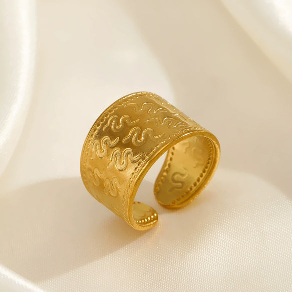 Wholesale Snake Ring Stainless Steel Animal Zodiac Style 18K Gold Plated For Women