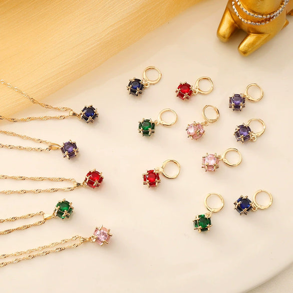 Wholesale Square Crystal Necklace For Women With Water Wave Chain Natural Style Artificial Crystal Pendant