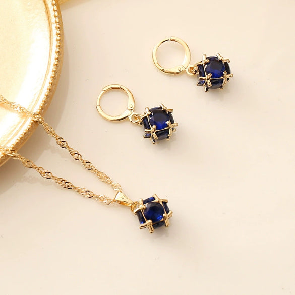 Wholesale Square Crystal Necklace For Women With Water Wave Chain Natural Style Artificial Crystal Pendant