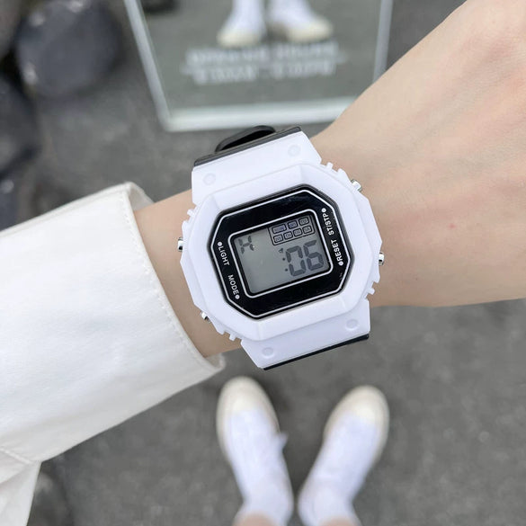 Wholesale Square Electronic Watch Plastic Mirror Silicone Strap Plastic Case Leisure Style For Female Students